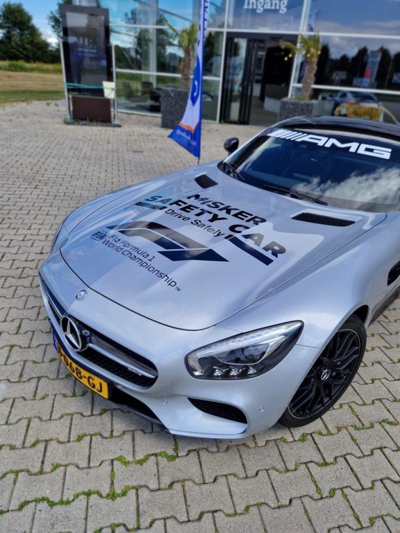 Misker Safety Car boven